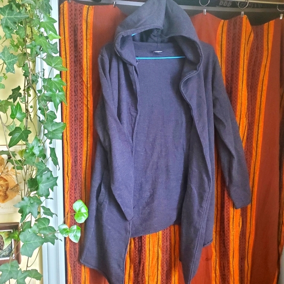 Gray hooded long jersey cardigan with pockets and asymmetrical hem - Picture 2 of 6